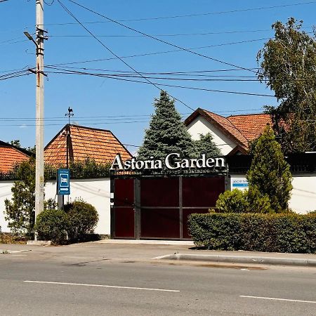 Astoria Garden Hotel Bisjkek Buitenkant foto